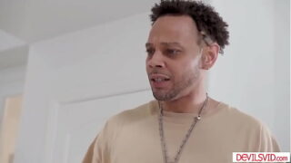 black guy fucking and making white blonde roommate squirt