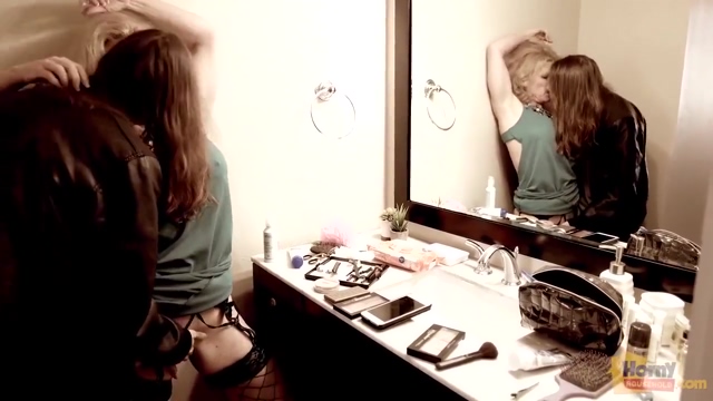 Amanda Verhooks Is Turned On By Her Rock Star Stepson